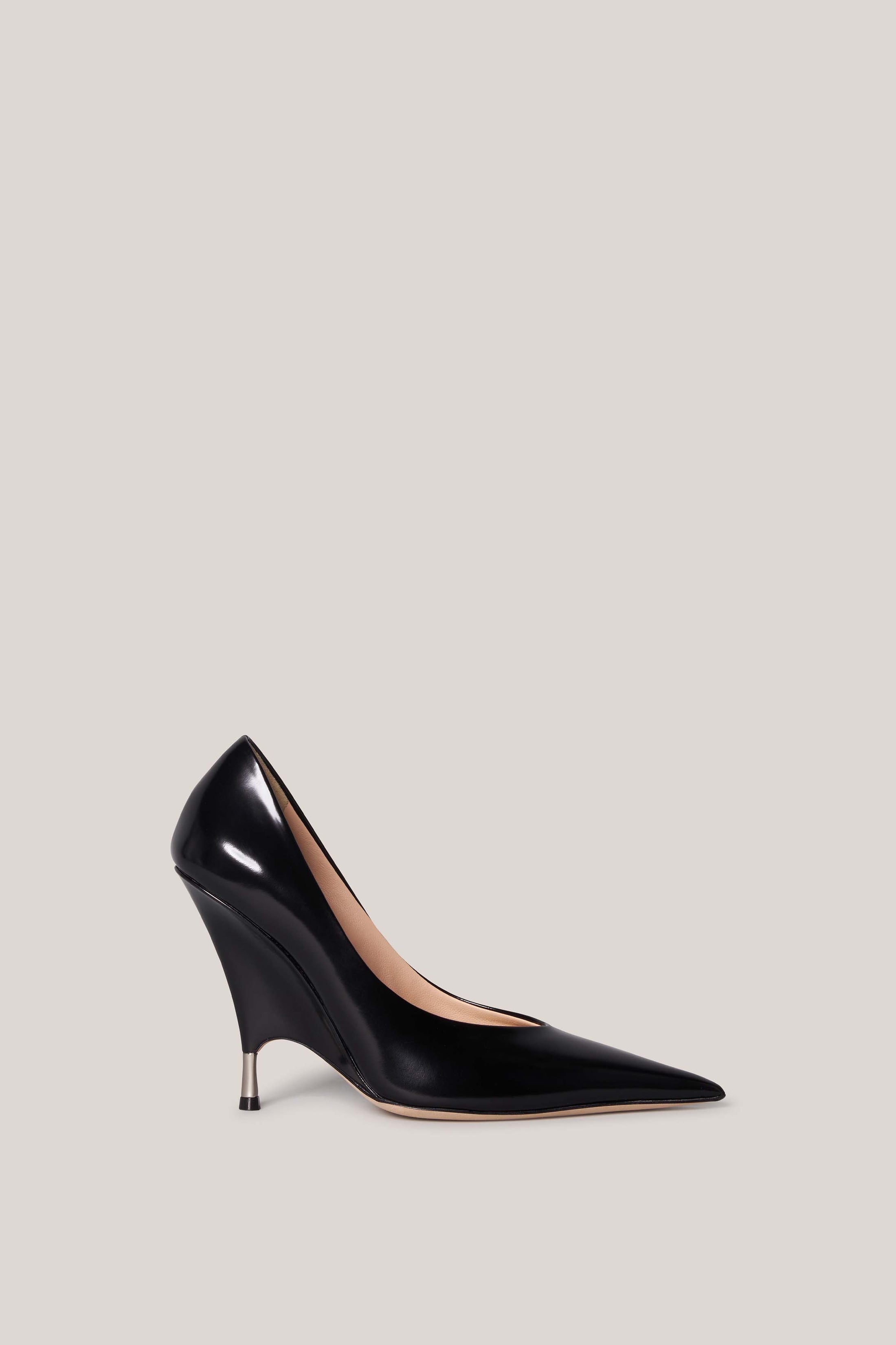 Louis Vuitton "Oh Really" Peep Toe Pump Shoes 39 US 9 black  patent