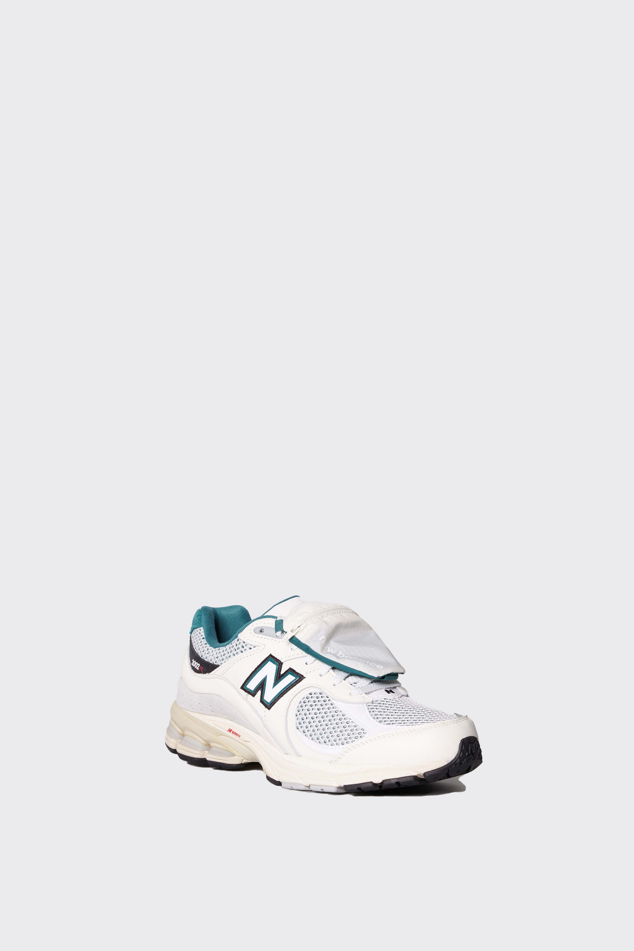 White-Green 2002 Sneakers