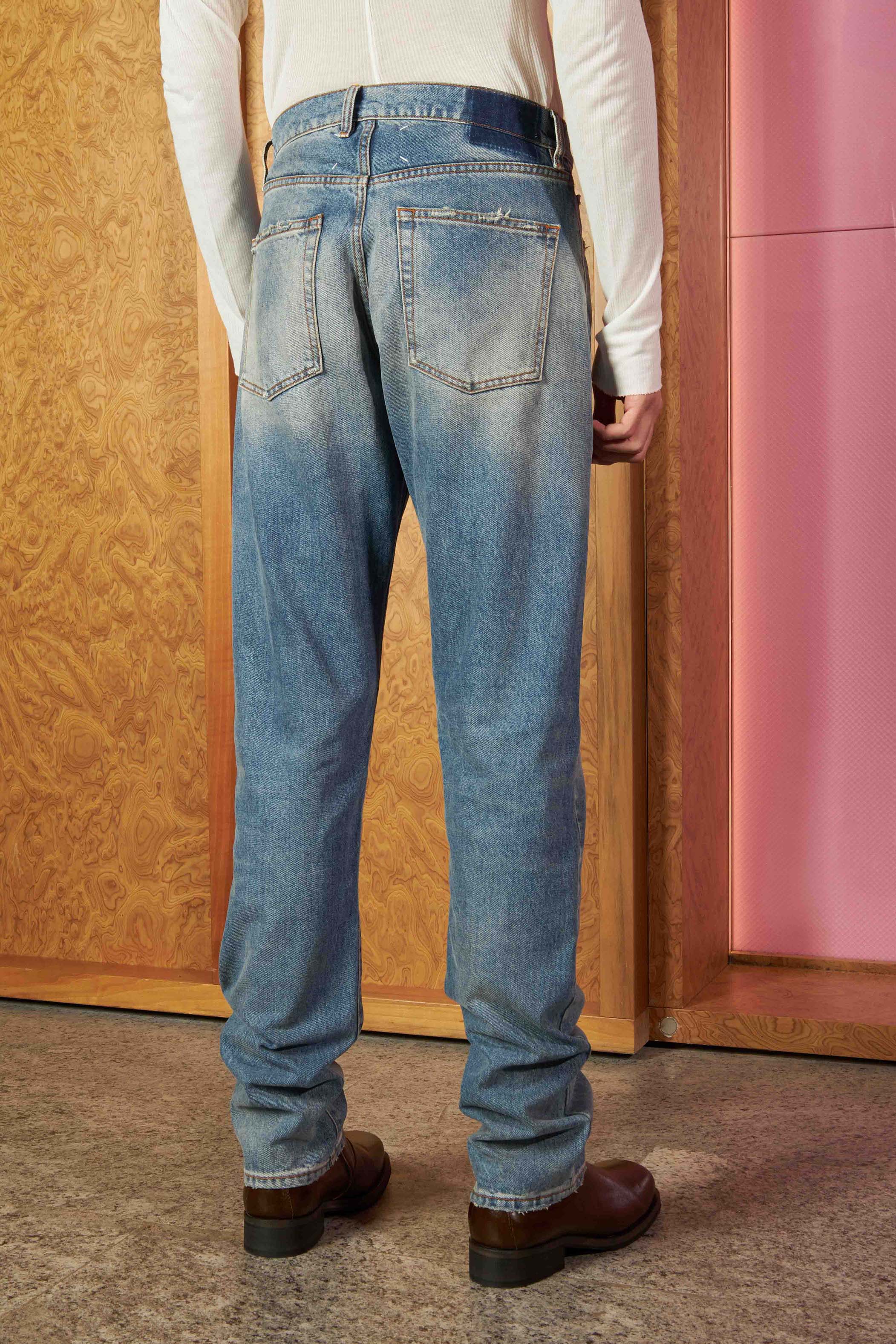 Stone-Washed Loose Jeans